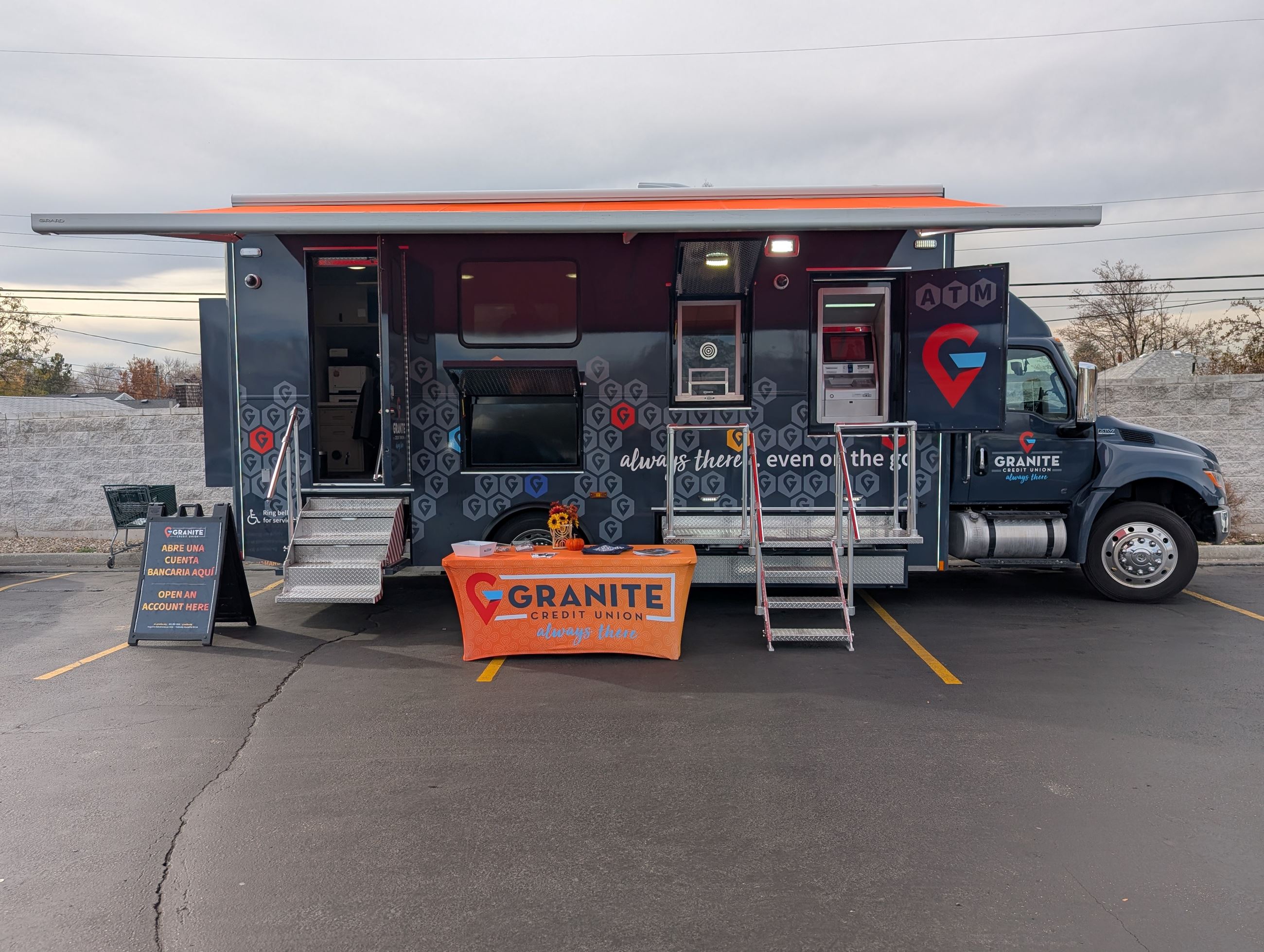 2_MobileBranchInAction-ExteriorOpen