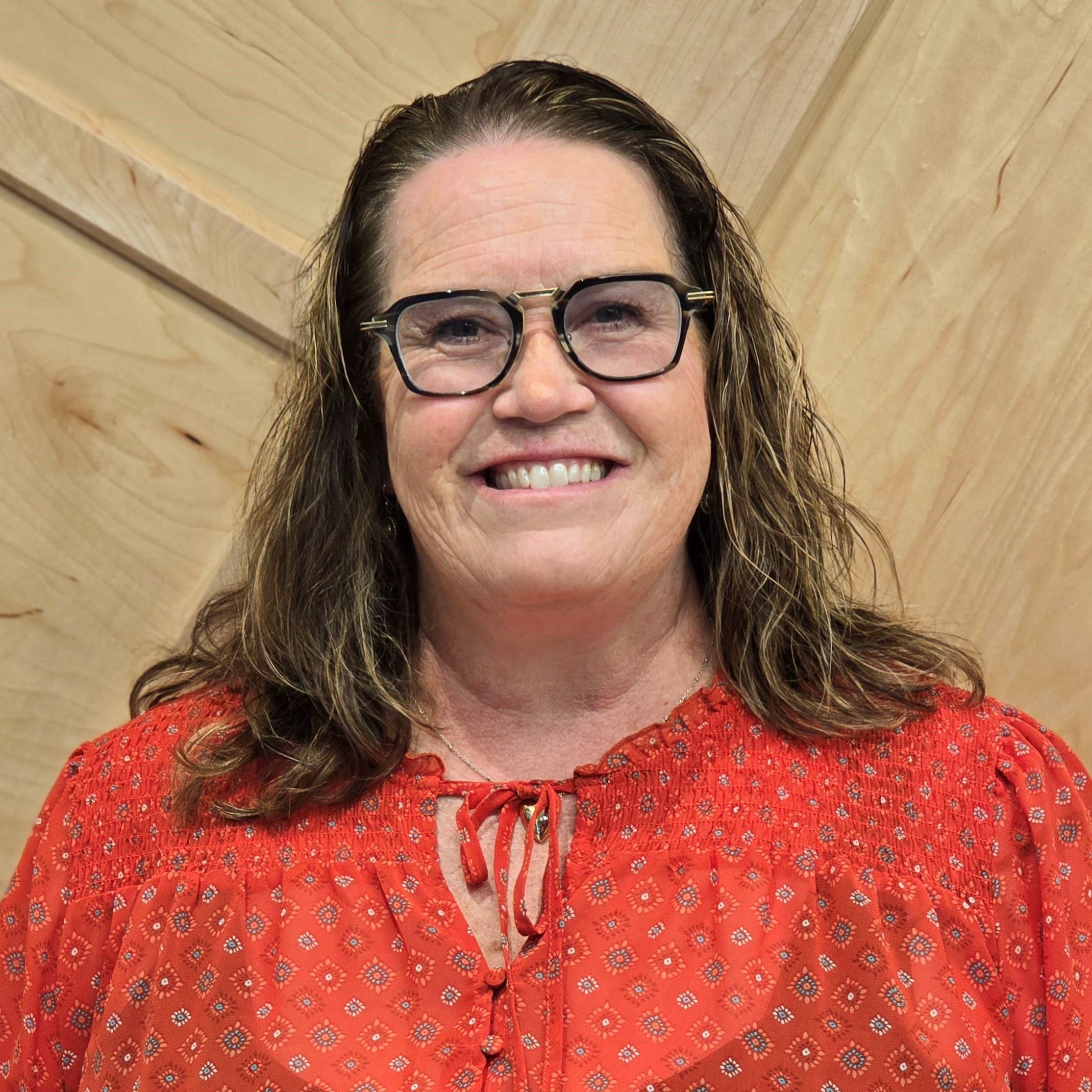 Mary Woodard Headshot