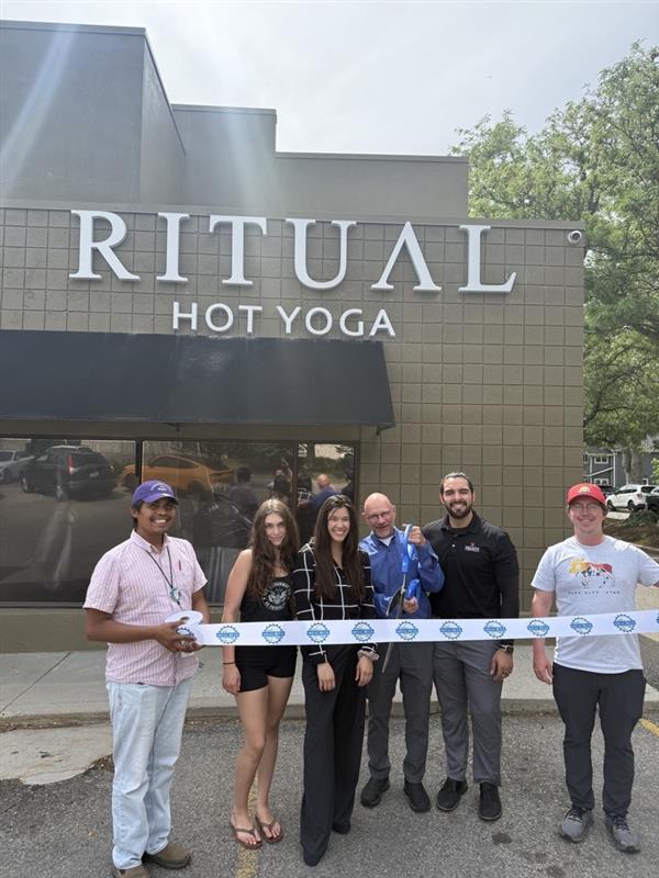 Ritual Hot Yoga_Group
